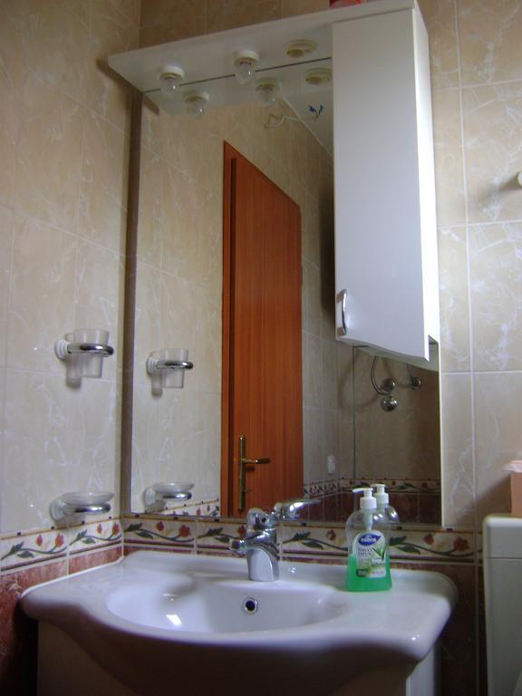Apartments Krajacic Малинска Стая снимка
