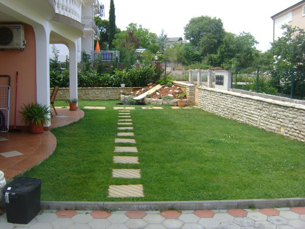 Apartments Krajacic Малинска Екстериор снимка