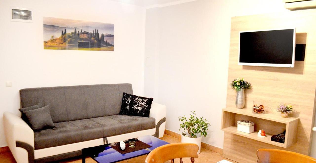 Apartments Krajacic Малинска Екстериор снимка